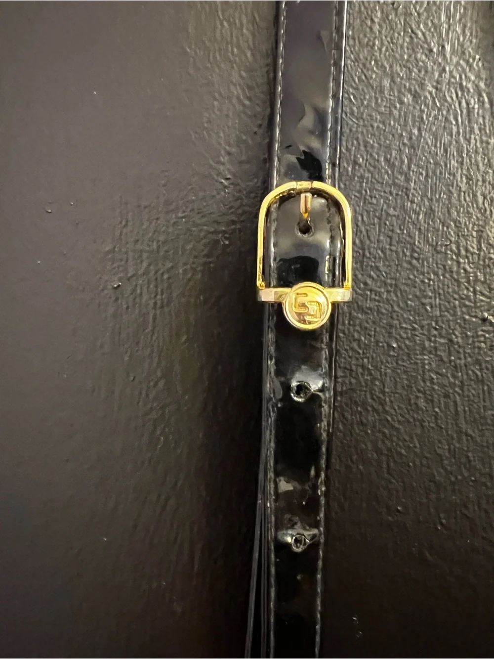 VINTAGE Chaus Black Leather Crossbody Bag with Gold Accent - Picture 3 of 6